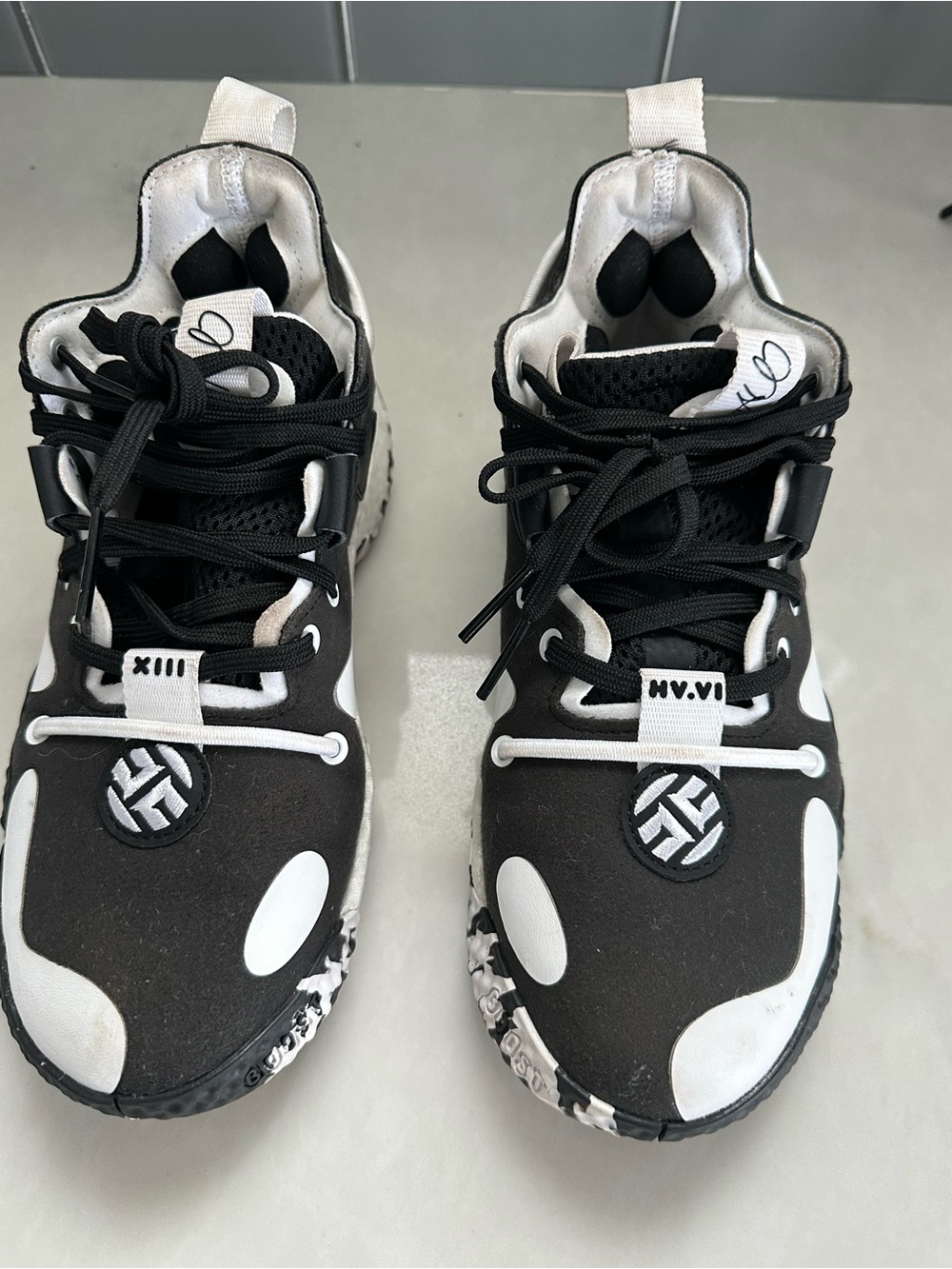 Adidas Harden Vol. 6 “Core Black/Cloud White” Youth 3.5